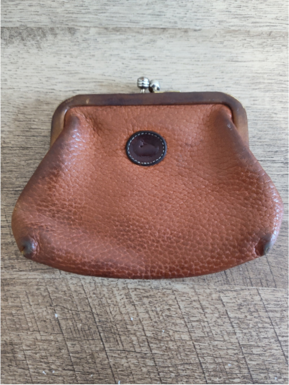 Women's Dooney & Bourke Leather Kiss Lock Vintage Coin Purse Wallet